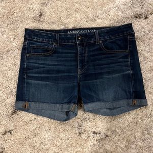Women's midi jean shorts American Eagle size 12 blue denim